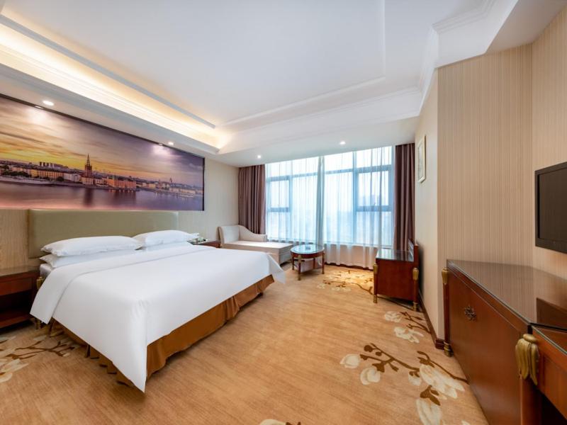 Vienna Hotel Shenzhen Songgang Shajiang Road, Shenzhen, China