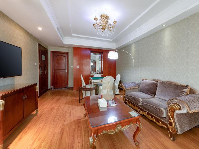 Vienna Hotel Shenzhen Songgang Shajiang Road, Shenzhen, China