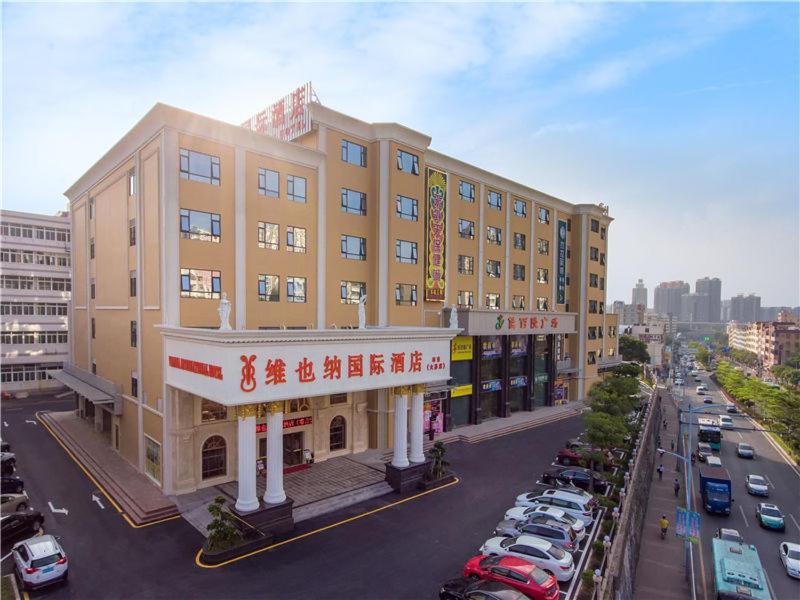 Vienna International Hotel (Shen Zhen Buji Dafen shop), Shenzhen, China