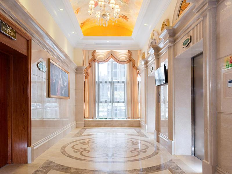 Vienna International Hotel Shenzhen Caopu Jindaotian, Shenzhen, China