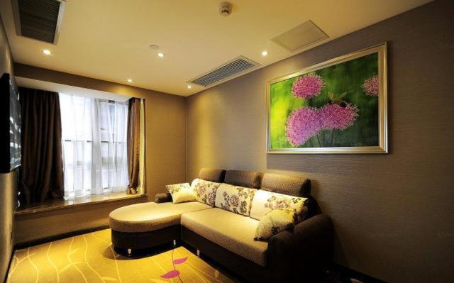 Lavande Hotel Guiyang Huaguoyuan Shopping Mall, Guiyang, China