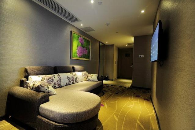 Lavande Hotel Guiyang Huaguoyuan Shopping Mall, Guiyang, China