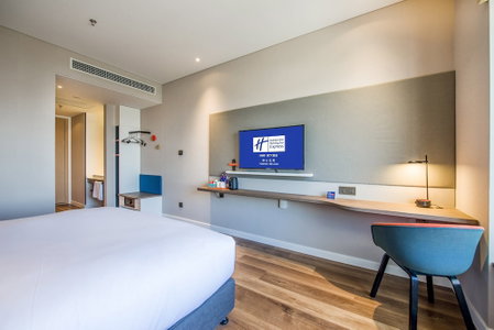 Holiday Inn Express Foshan Beijiao by IHG, Foshan, China