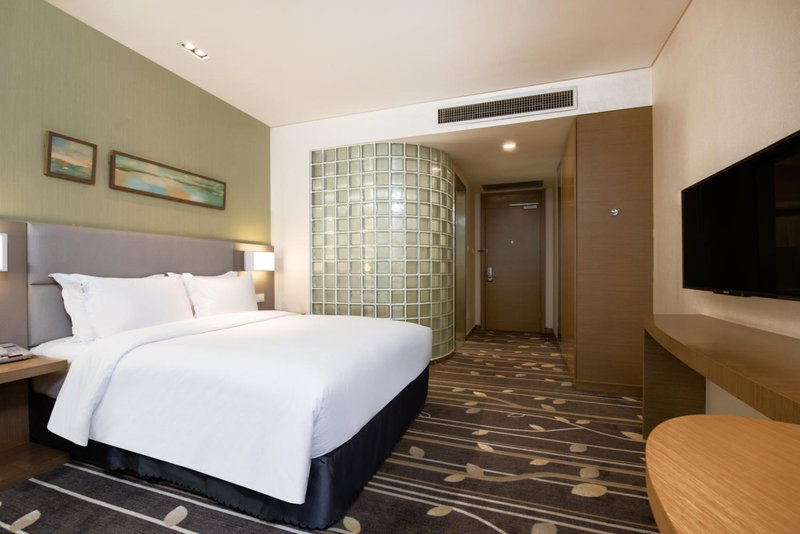 Holiday Inn Express Chongqing University Town by IHG, Chongqing, China