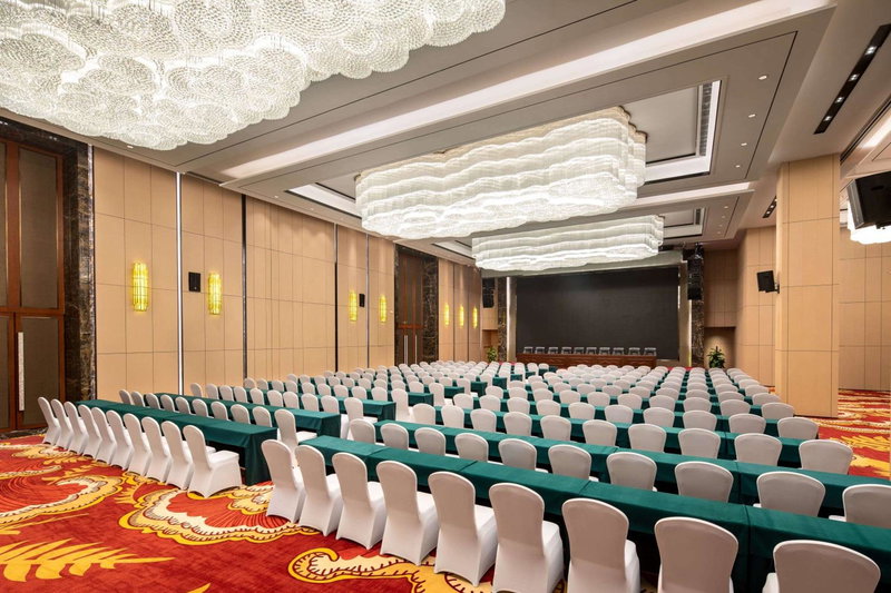 Ramada Wyndham Zhengzhou Xinzheng, Xinzheng, China