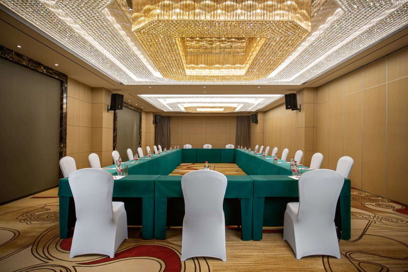 Ramada Wyndham Zhengzhou Xinzheng, Xinzheng, China
