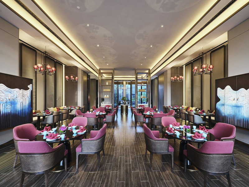 Crowne Plaza Wuxi Lake View by IHG, Wuxi, China