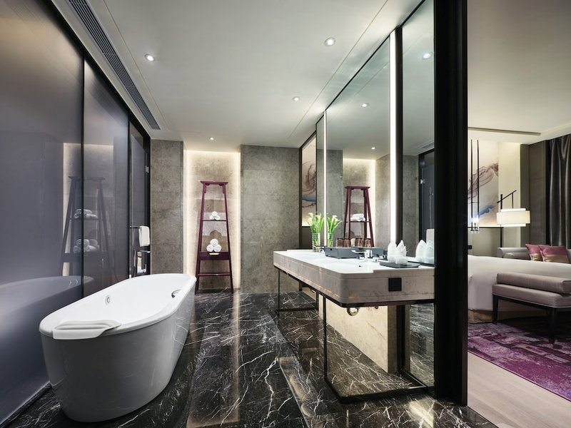 Crowne Plaza Wuxi Lake View by IHG, Wuxi, China