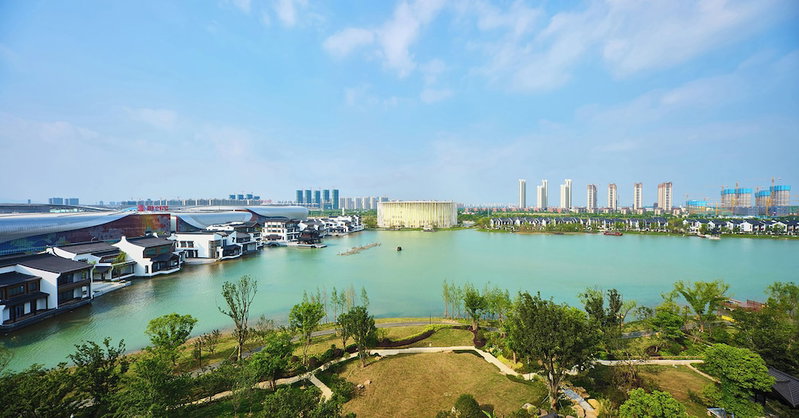 Crowne Plaza Wuxi Lake View by IHG, Wuxi, China
