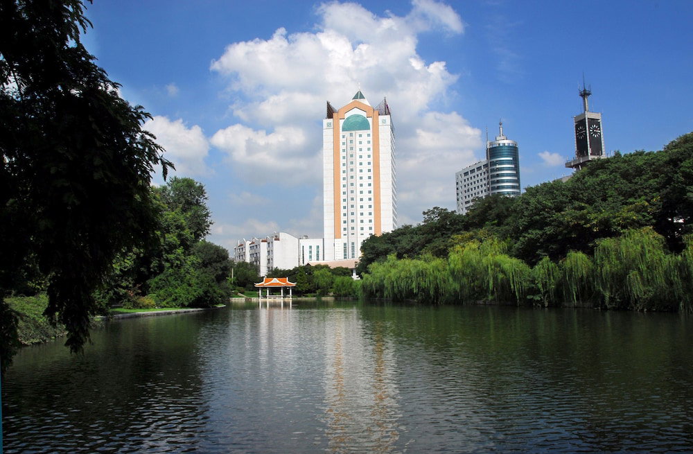 Excemon Hefei Peace Hotel, China