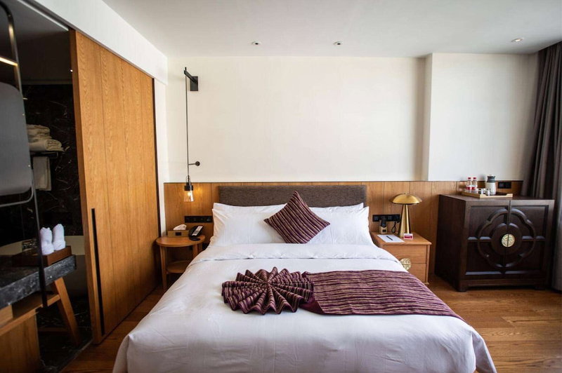 Ramada by Wyndham Diqing, Deqin, China