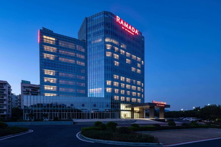 Ramada by Wyndham Guilin Hi-Tech Zone, Guilin, China