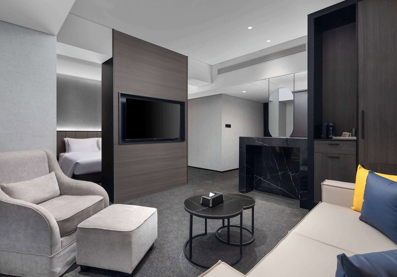 Microtel by Wyndham Tianjin Hedong, Tianjin, China