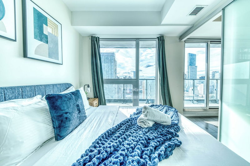 Panorama Suites-Fort York, Toronto, Canada