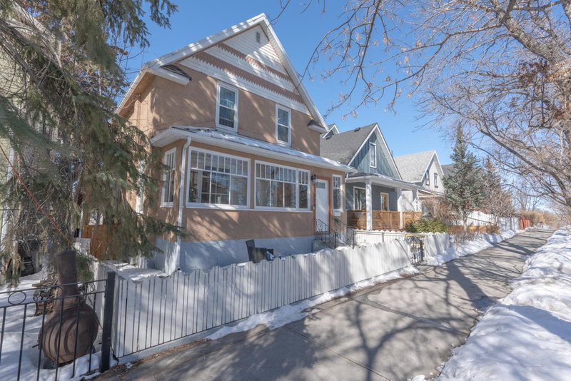 Craftsman's Loft - Heritage charm - AC - 5 min DT, Calgary, Canada