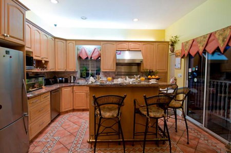 Ocean Breeze Executive Bed and Breakfast, North Vancouver, Canada
