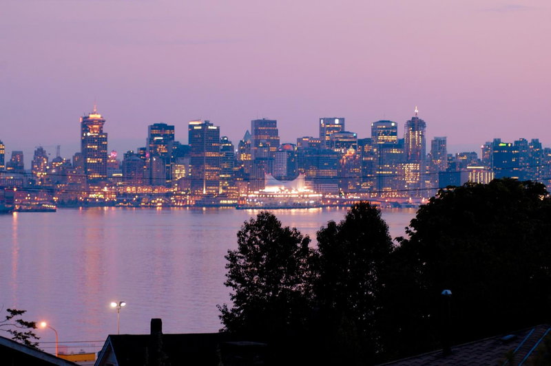 Ocean Breeze Executive Bed and Breakfast, North Vancouver, Canada