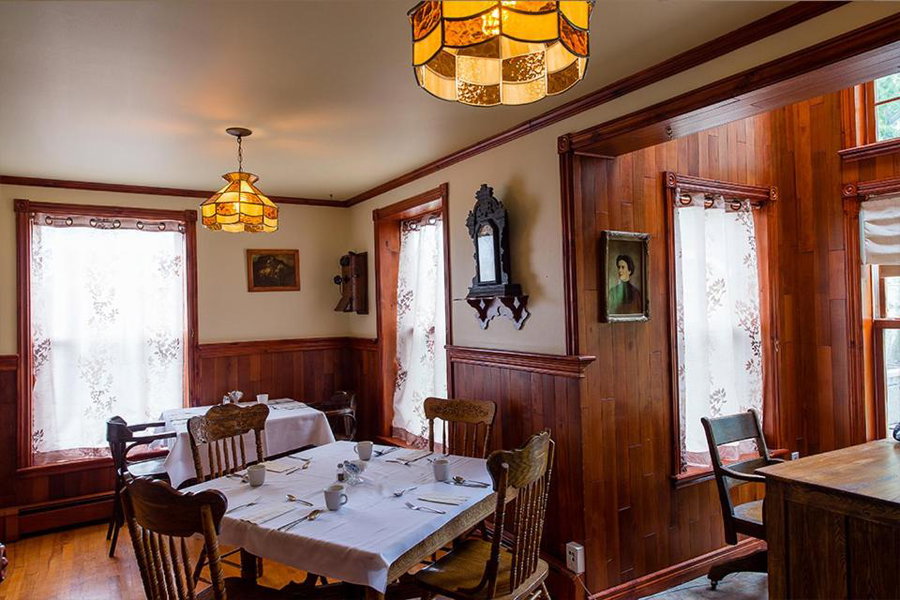 Auberge Mr James, Rivière-du-Loup, Canada