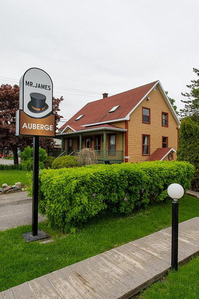 Auberge Mr James, Rivière-du-Loup, Canada