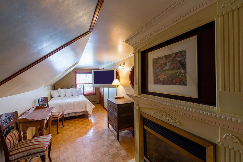 Auberge Mr James, Rivière-du-Loup, Canada