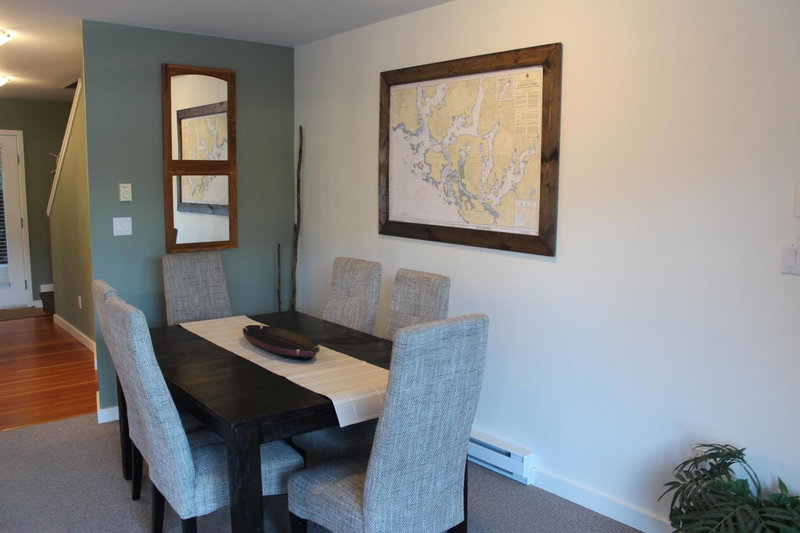 Siennas Harbour House, Tofino, Canada
