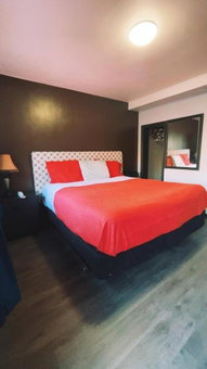 Crestwood Motel, Burlington, Canada