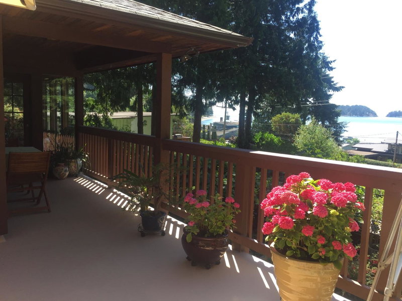 Garden Bridge House, Sechelt, Canada