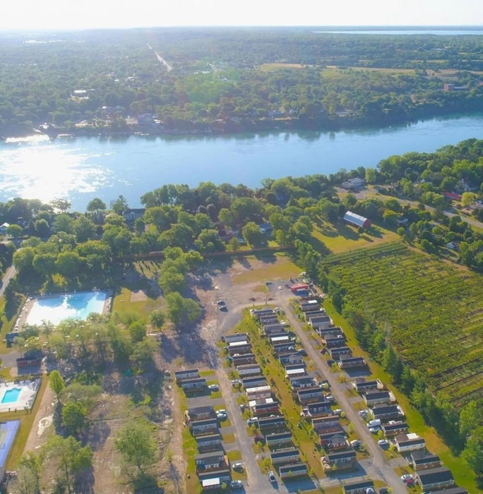Falcon Cottages, Niagara on the Lake, Canada