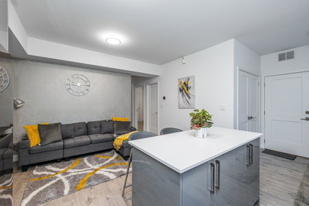 Exquisite 2 Bedroom Apt, mins to the falls., Niagara Falls, Canada