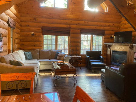 Le Chalet Le Bois Rond Des Ruisseaux, Saint-Tite-des-Caps, Canada