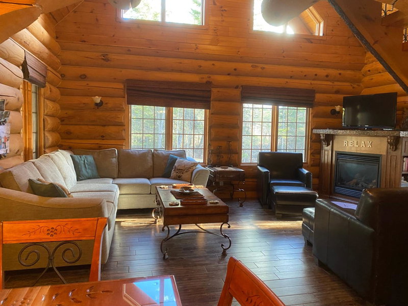Le Chalet Le Bois Rond Des Ruisseaux, Saint-Tite-des-Caps, Canada