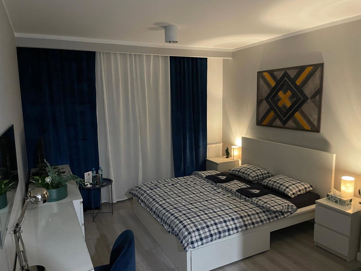 Hotel · Apartament KORNER Chełmońskiego Śrem, Śrem