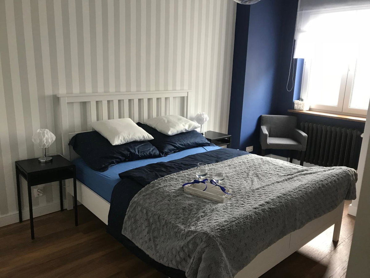 Apartament 27, Poland