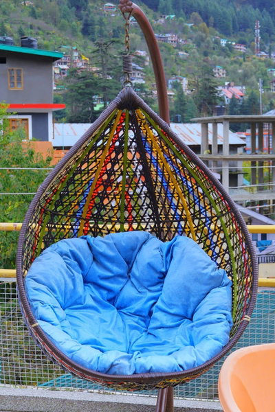 !!! Hotel Hilltop at Mall Road Manali !!! With Open Terrace !! Family Hotel !!, Manāli, India