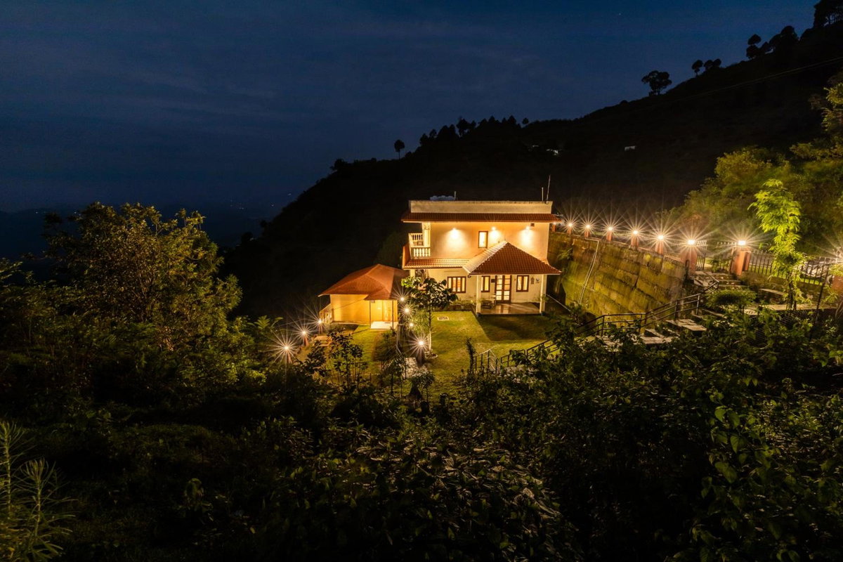 Hotel · Villa by Mountain Homes- Lansdowne, Lansdowne