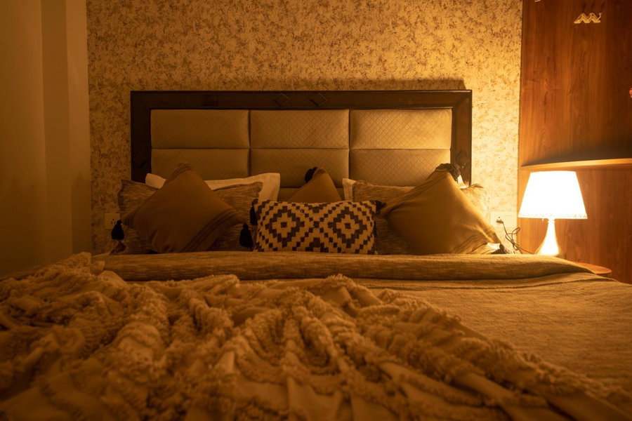 Perfectstayz Luxe mall road - Free Parking, Mussoorie, India