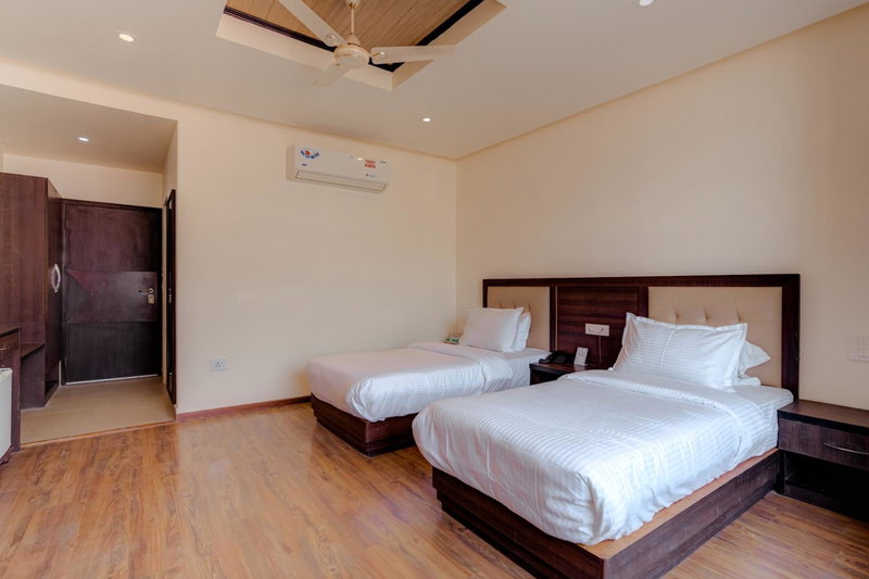 Hotel Vasundhara Palace, Rishīkesh, India