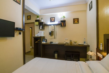 Blue Bell Airport Hotel, Aluva, India