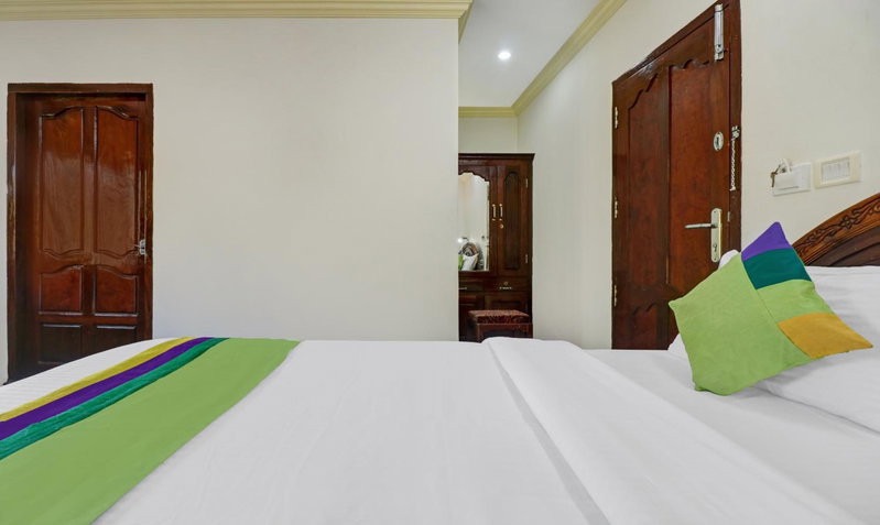 Itsy Hotels The Waters Edge Beach Resort, Kovalam, India