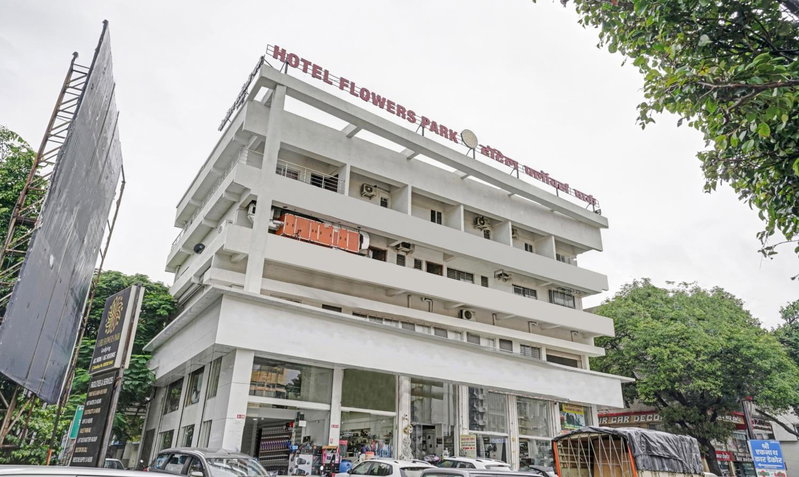 Itsy Hotels Flowers Park, Nashik, India