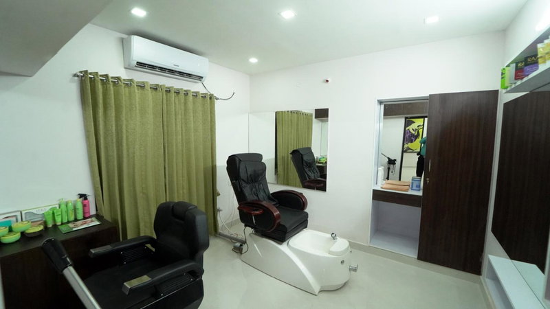Kfour Apartment & Hotels Private Limited, Madurai, India