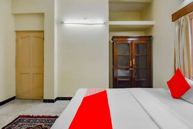 OYO Retro Residency, Durgāpur, India