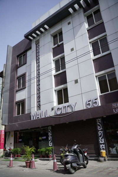 Hotel Wall City 55 - Near NDLS Station & Connaught Place, New Delhi, India