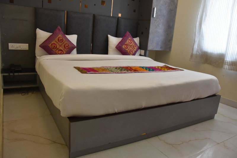 Hotel Wall City 55 - Near NDLS Station & Connaught Place, New Delhi, India