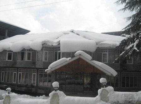Snow Valley Resorts & Spa Manali, Manāli, India