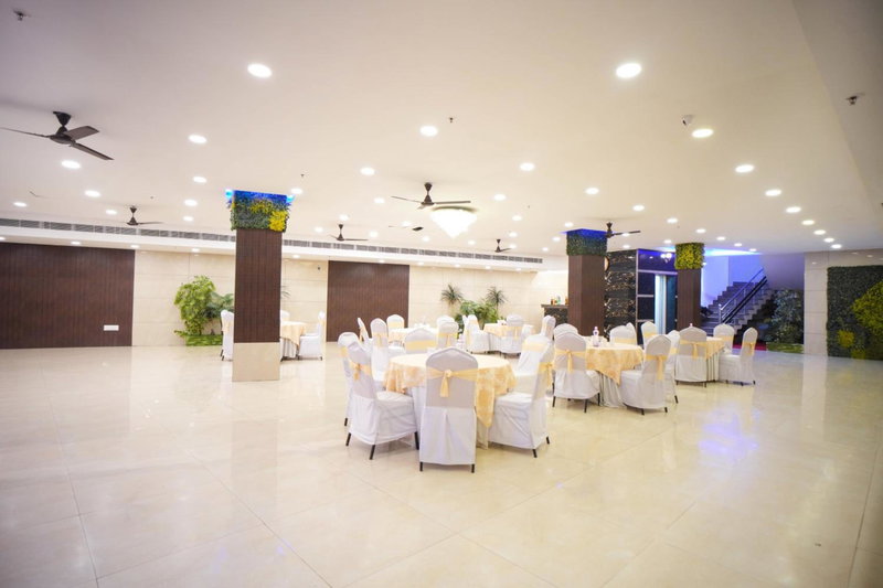 Hotel Haris MG Road Gurugram, Gurgaon, India