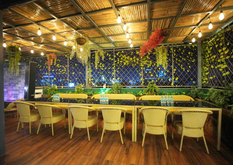 Hotel Haris MG Road Gurugram, Gurgaon, India