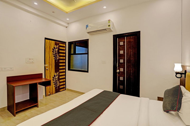Super Collection O Sector 55 Noida Near Noida Stadium, Noida, India