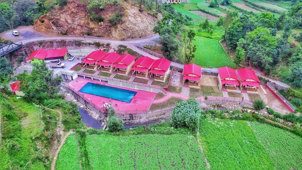 The Jungle Pool By Beyond Stay, India