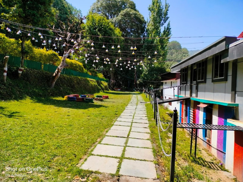 Windsor Cottages, Lansdowne, India